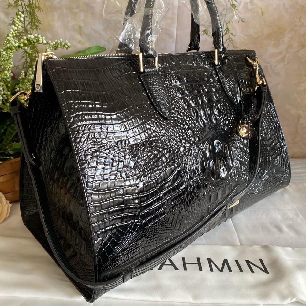 ♥️🎄⛄️🎄SALE!!♠️BLACK BRAHMIN ANYWHERE WEEKENDER/CARRYON BAG